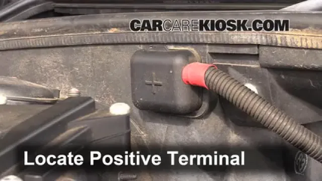 2004 Land Rover Range Rover HSE 4.4L V8 Battery Jumpstart